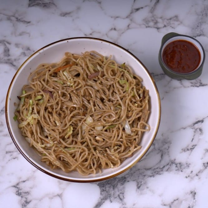 STREET STYLE NOODLES.